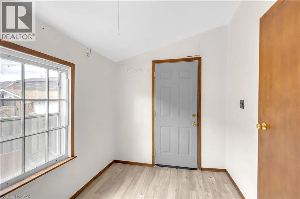 49 MINTERN Avenue