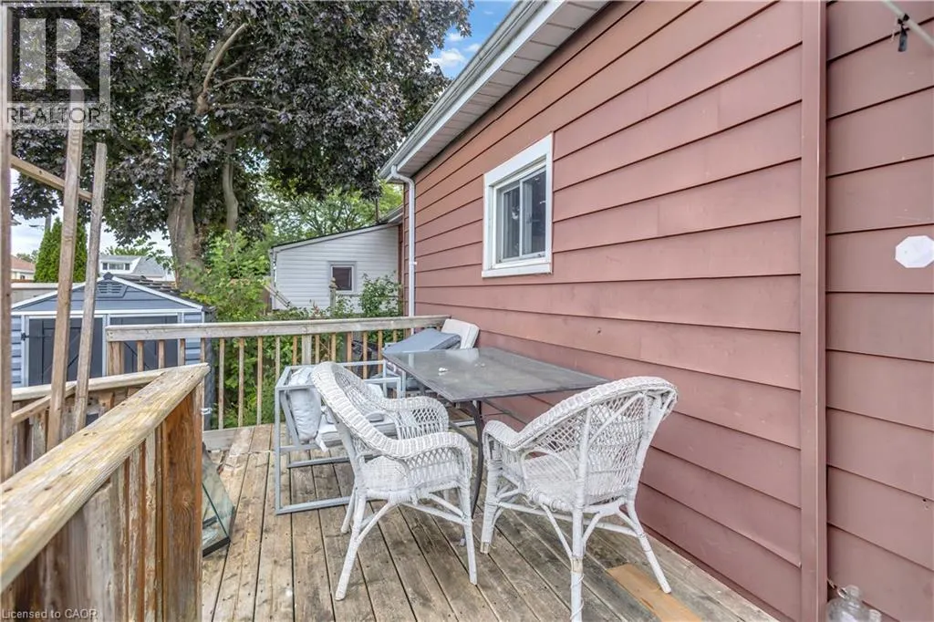 49 MINTERN Avenue