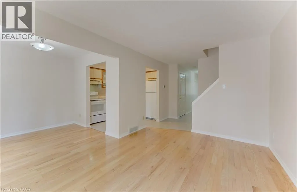 360 CORNRIDGE Place Unit# 4 #4