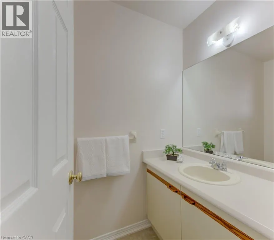 360 CORNRIDGE Place Unit# 4 #4
