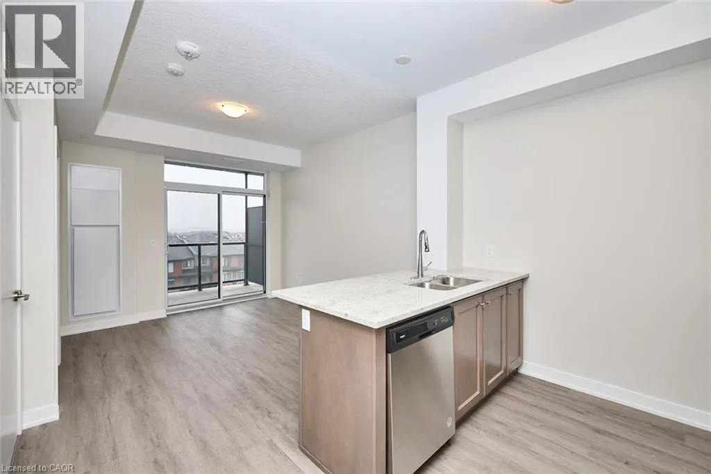 600 NORTH SERVICE Road Unit# 504 #504