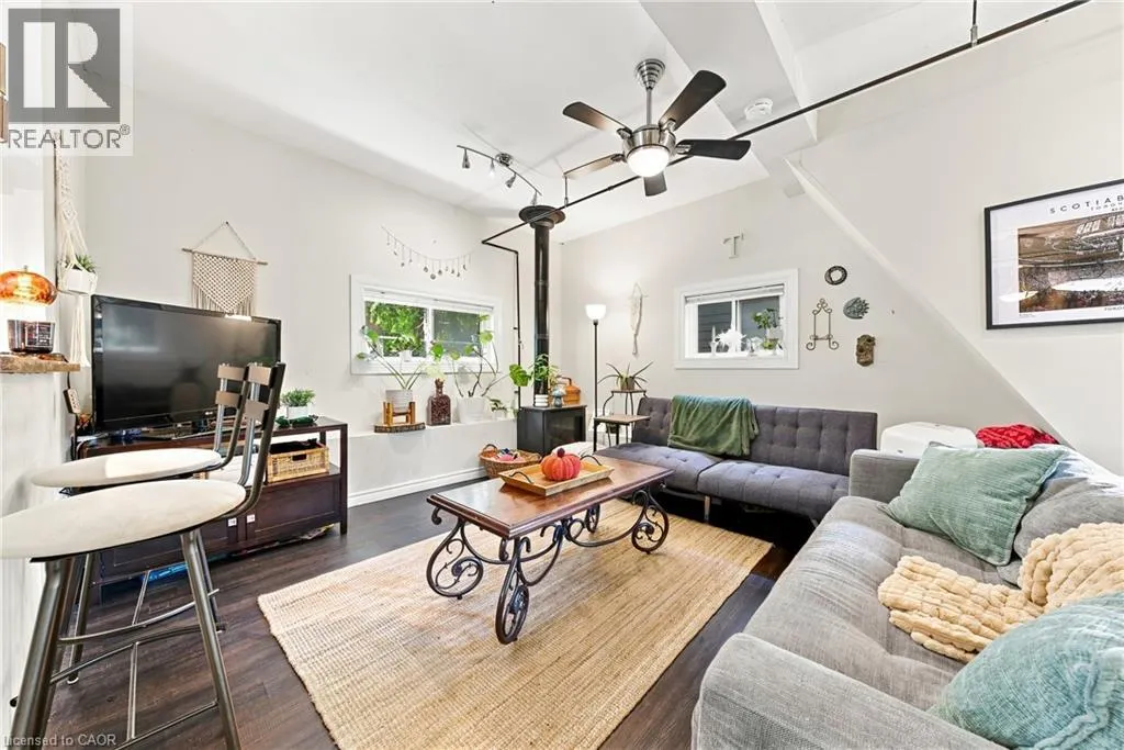 2177 LAKESHORE Road