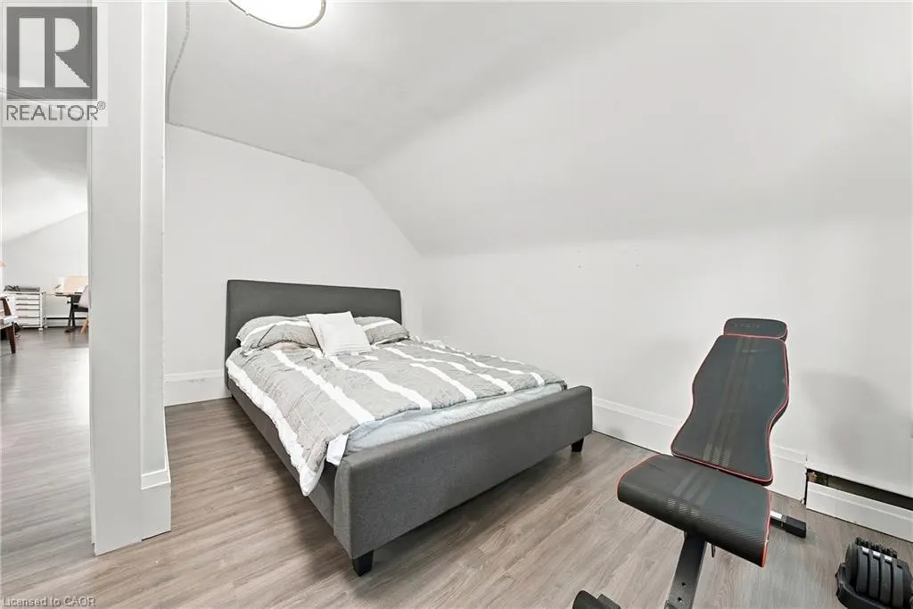 2177 LAKESHORE Road