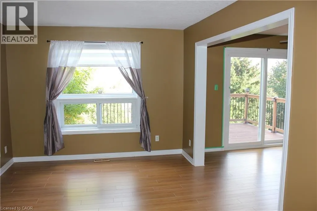 184 NORTHAMPTON Crescent Unit# B #B