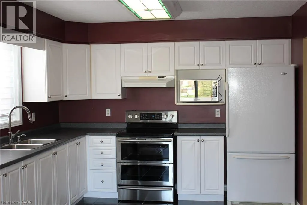 184 NORTHAMPTON Crescent Unit# B #B