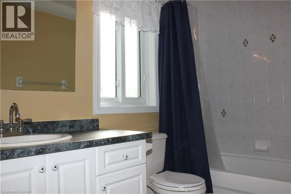 184 NORTHAMPTON Crescent Unit# B #B