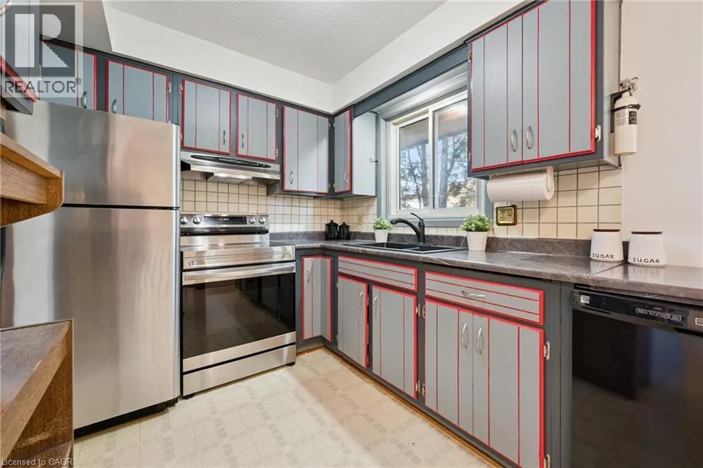 128 BRIAR KNOLL Drive