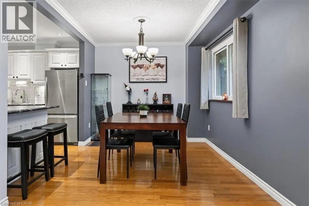 479 WOODVIEW Road Unit# 3 #3