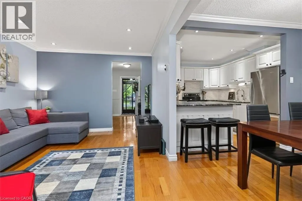 479 WOODVIEW Road Unit# 3 #3
