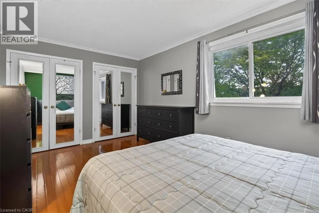 479 WOODVIEW Road Unit# 3 #3