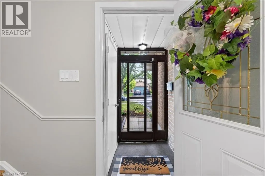 479 WOODVIEW Road Unit# 3 #3