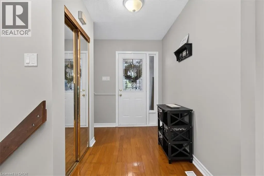 479 WOODVIEW Road Unit# 3 #3