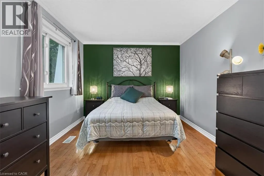 479 WOODVIEW Road Unit# 3 #3