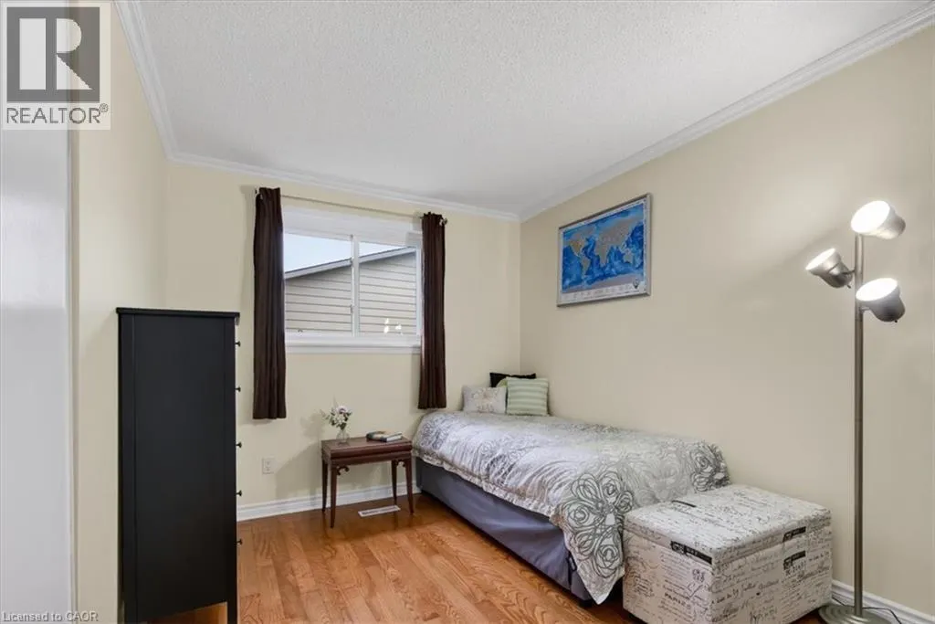 479 WOODVIEW Road Unit# 3 #3