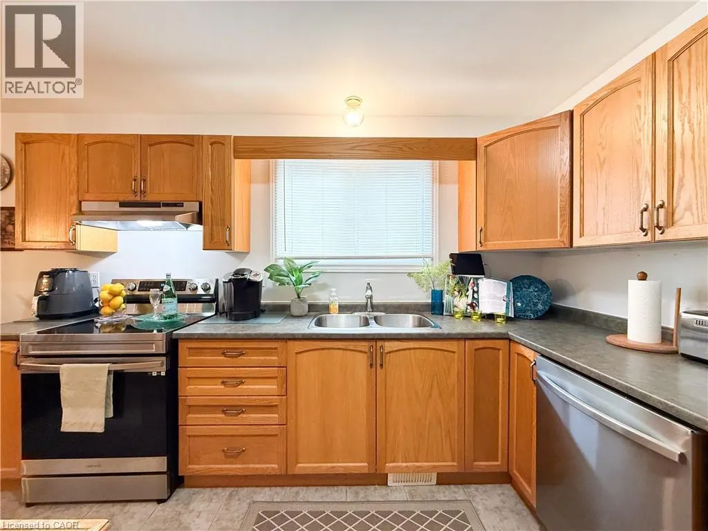 33A LINGWOOD Drive