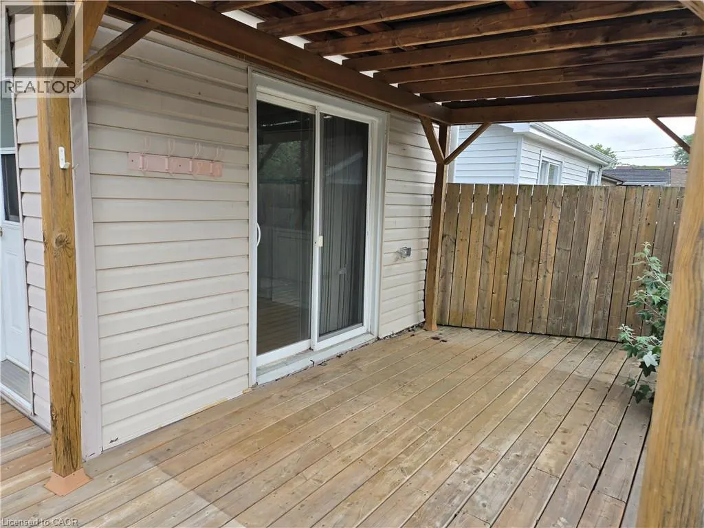 325 SIMPSON Avenue