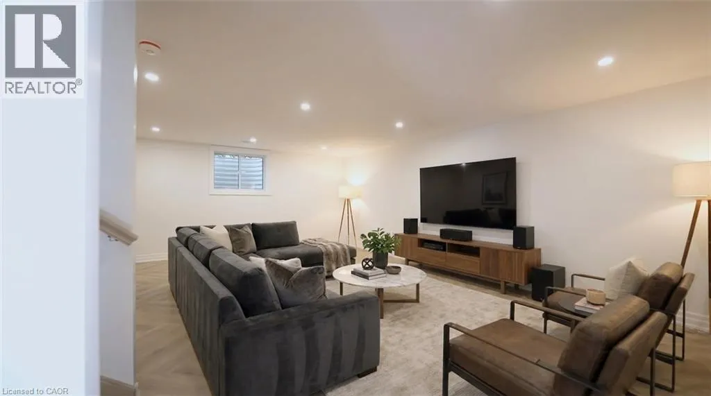 64 BAY BERRY Lane