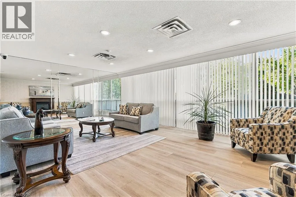 5070 PINEDALE Avenue Unit# 302 #302