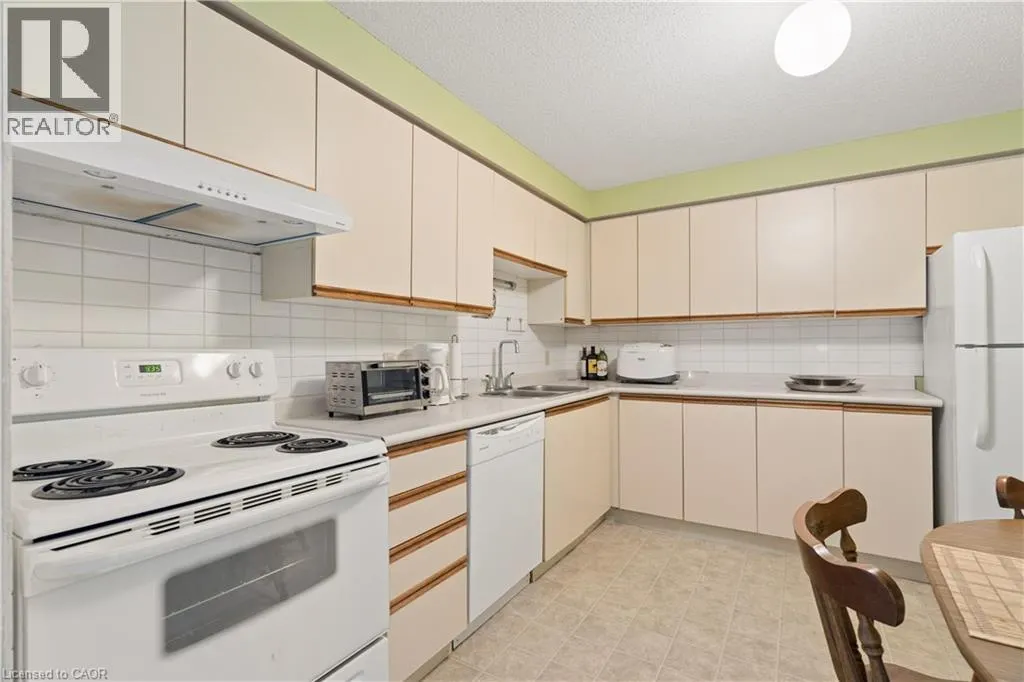 35 GREEN VALLEY Drive Unit# 508 #508