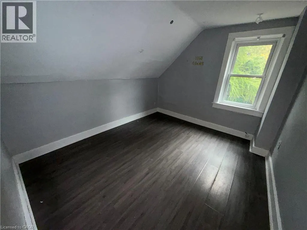 182 WOODWARD Avenue