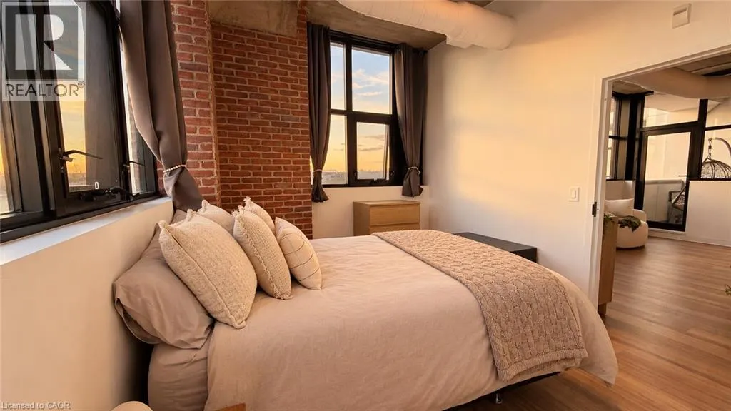 120 HURON Street Unit# 320 #320