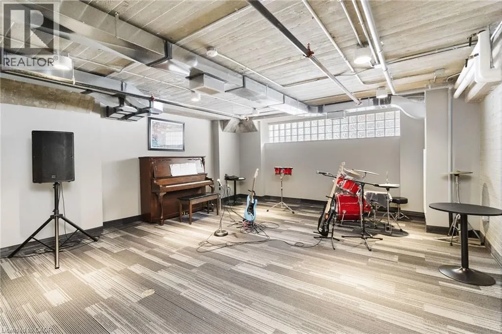 120 HURON Street Unit# 320 #320
