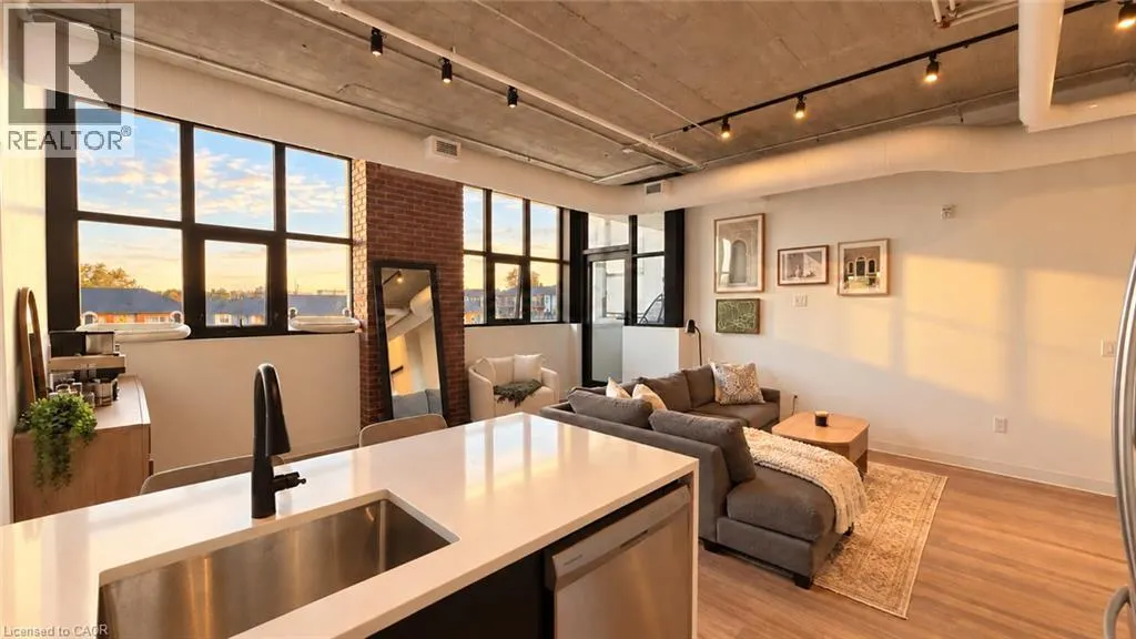 120 HURON Street Unit# 320 #320