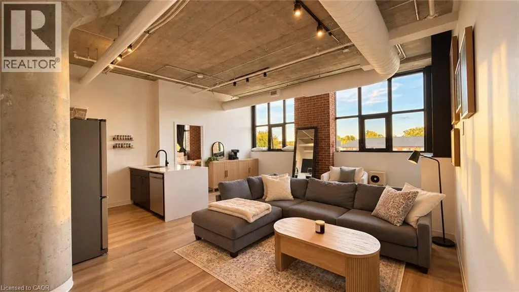 120 HURON Street Unit# 320 #320