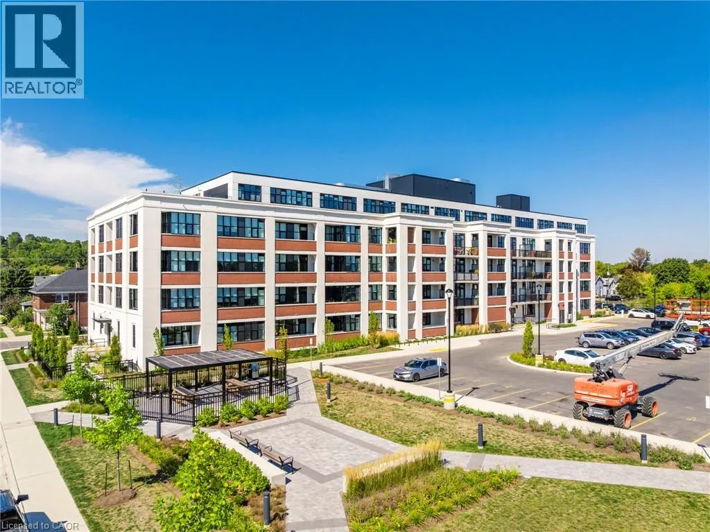 120 HURON Street Unit# 320 #320