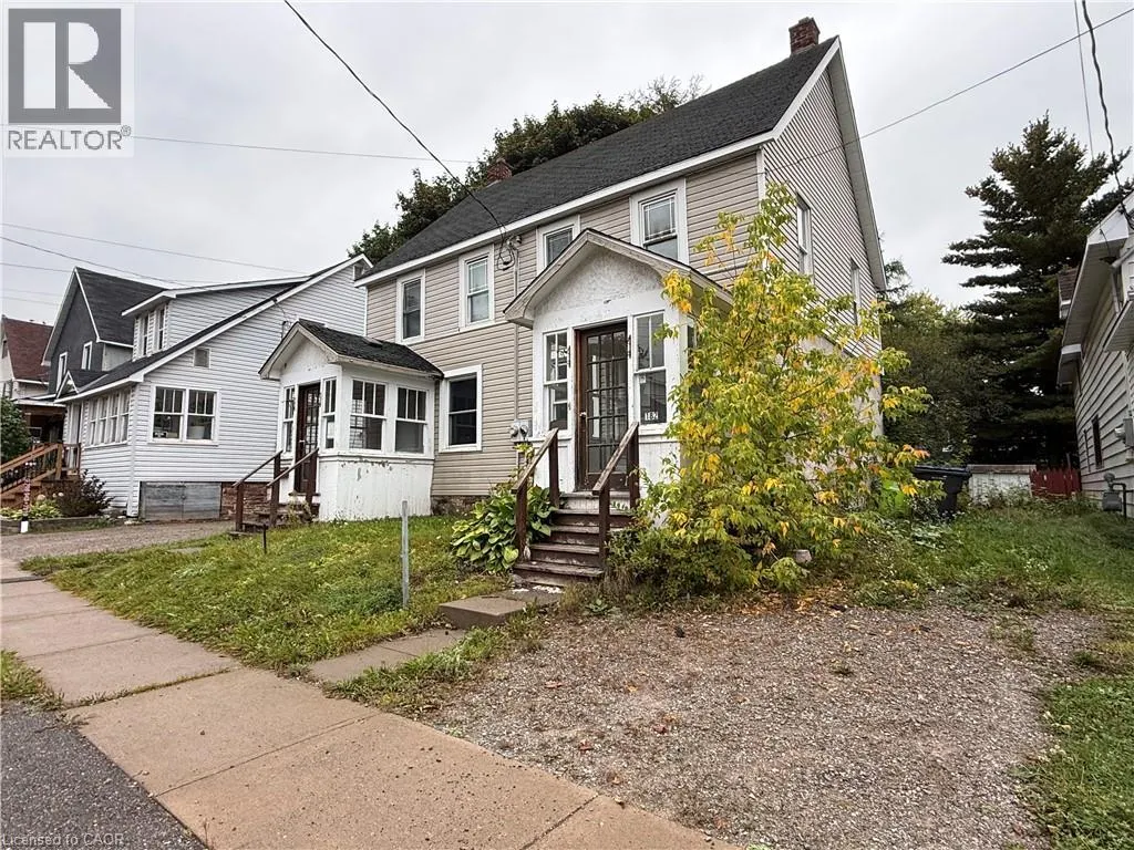 182 WOODWARD Avenue