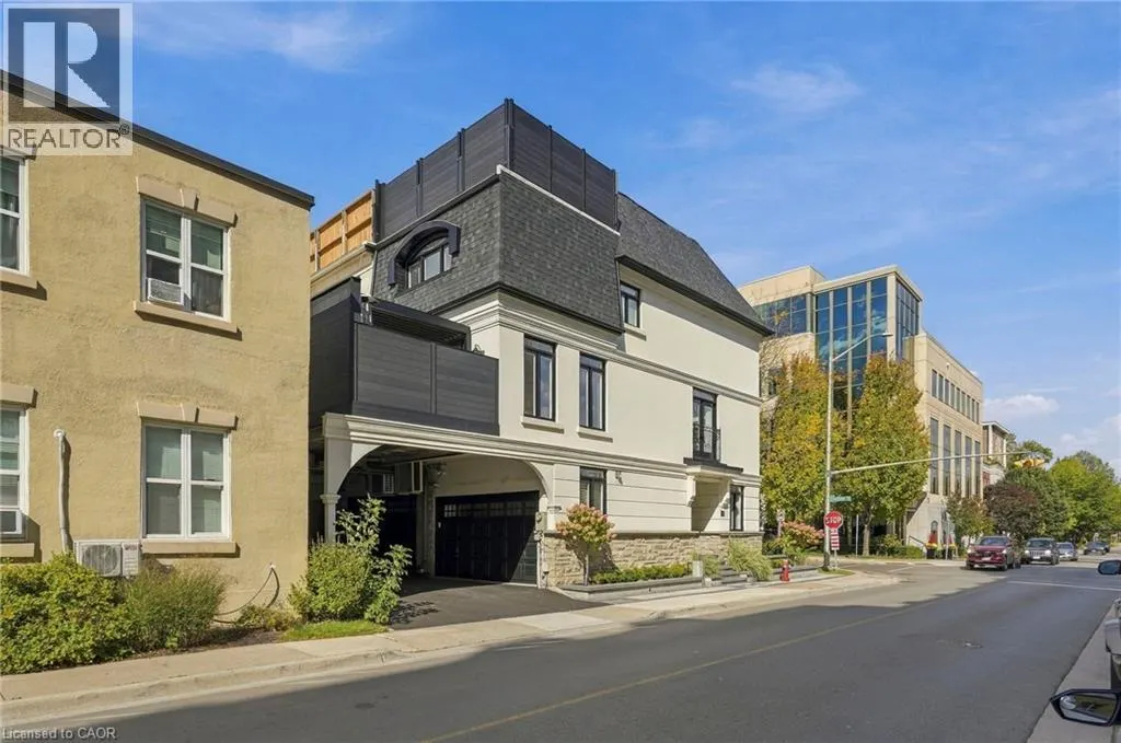 305 RANDALL Street