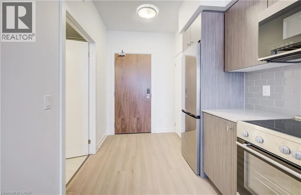 25 WELLINGTON Street S Unit# 2005 #2005