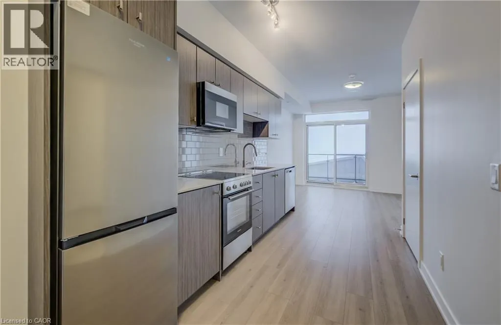 25 WELLINGTON Street S Unit# 2005 #2005
