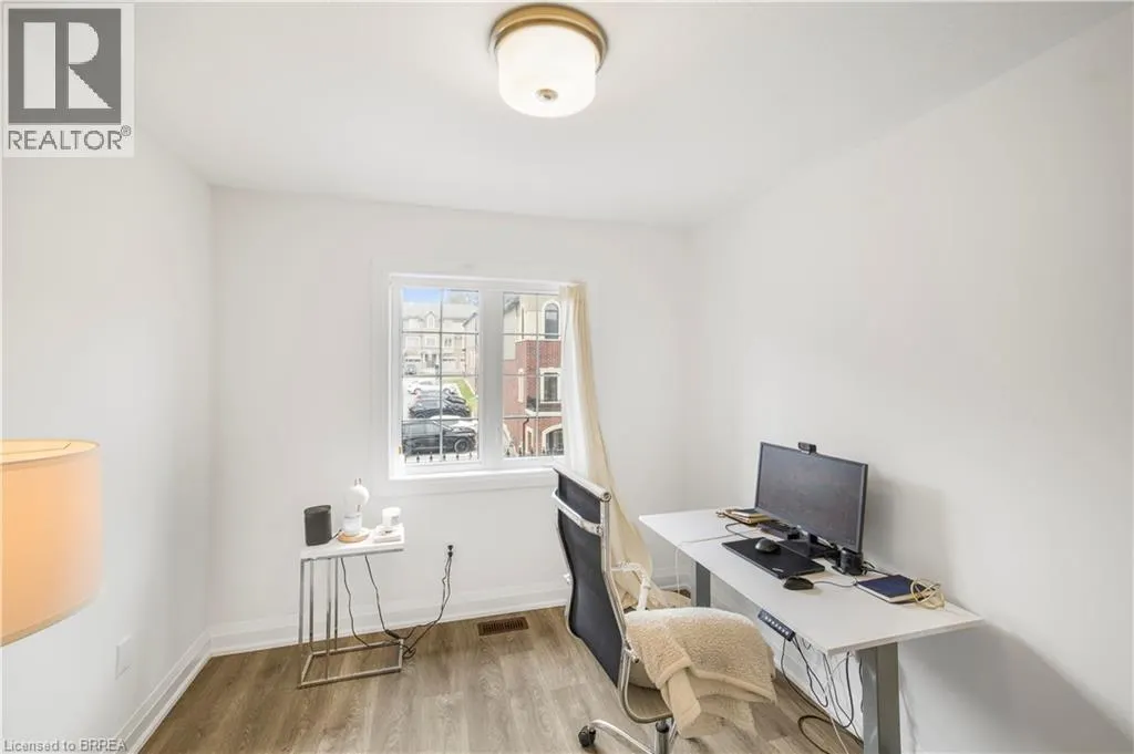 620 COLBORNE Street W Unit# 41 #MAIN & UPPER