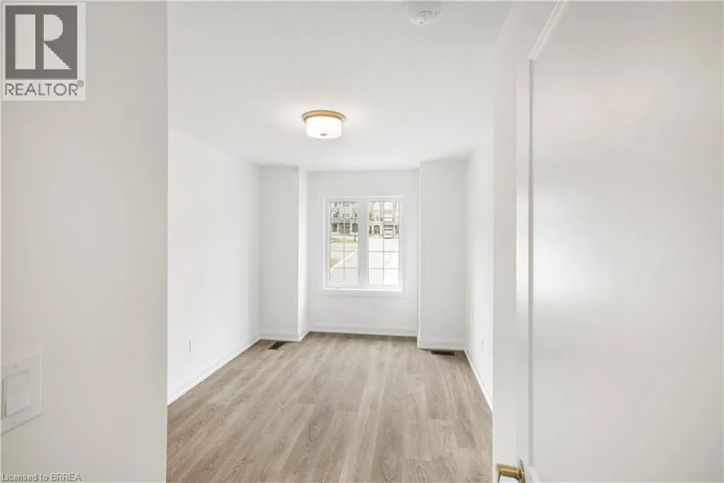 620 COLBORNE Street W Unit# 41 #MAIN & UPPER