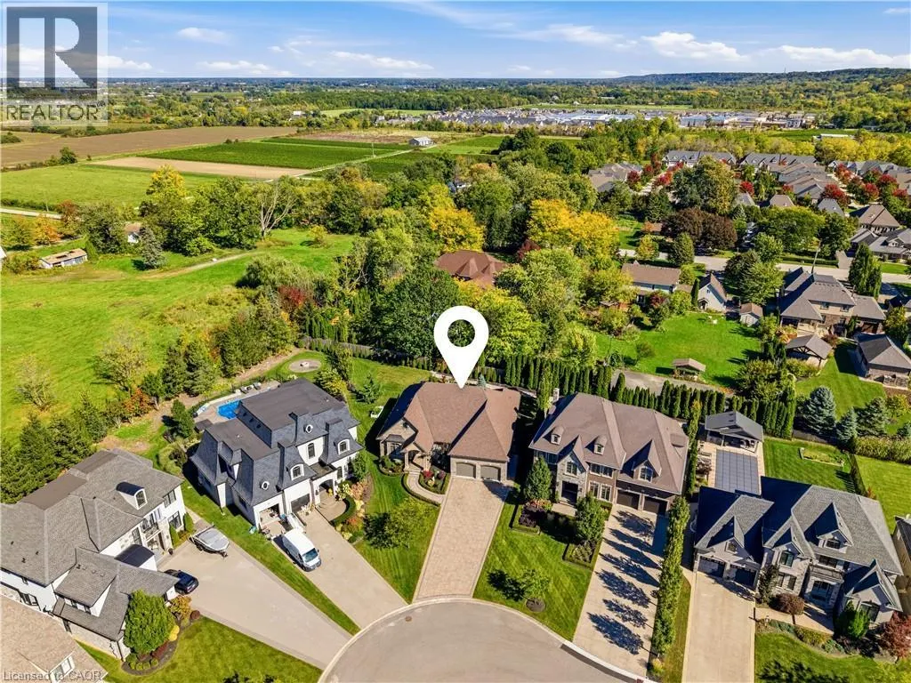 28 SANDALWOOD Crescent