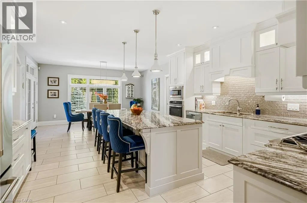 28 SANDALWOOD Crescent
