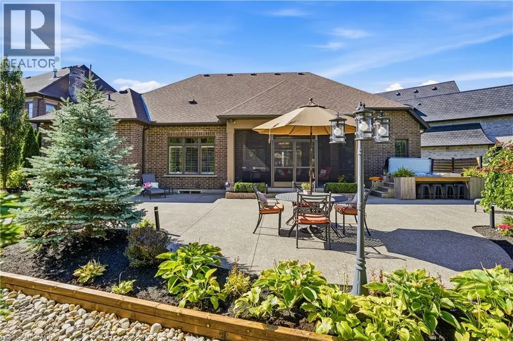 28 SANDALWOOD Crescent