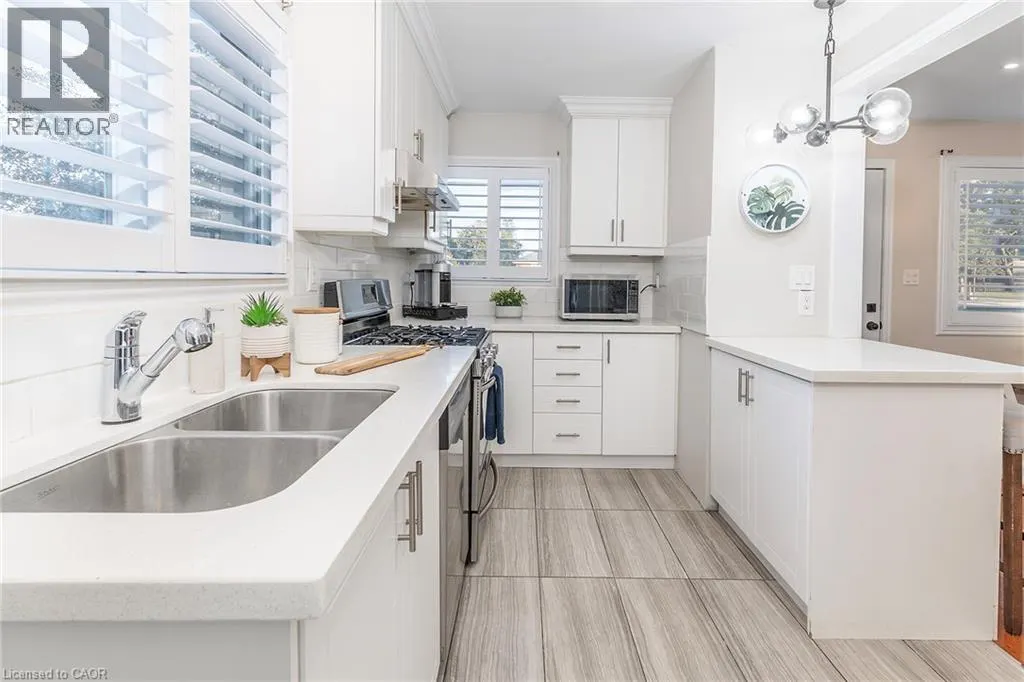 788 UPPER GAGE Avenue
