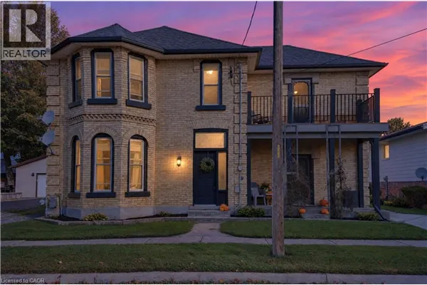 14 ELGIN Street W