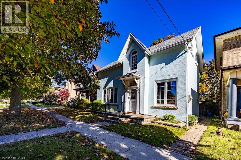 33 PALMERSTON Avenue
