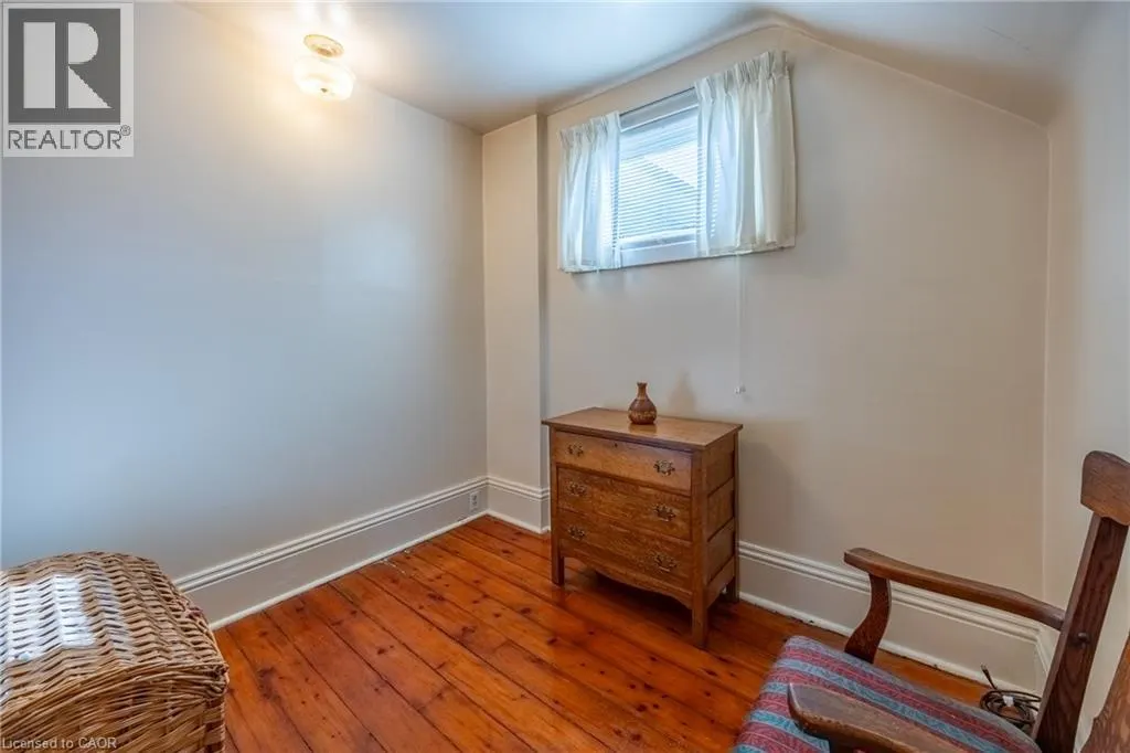 33 PALMERSTON Avenue