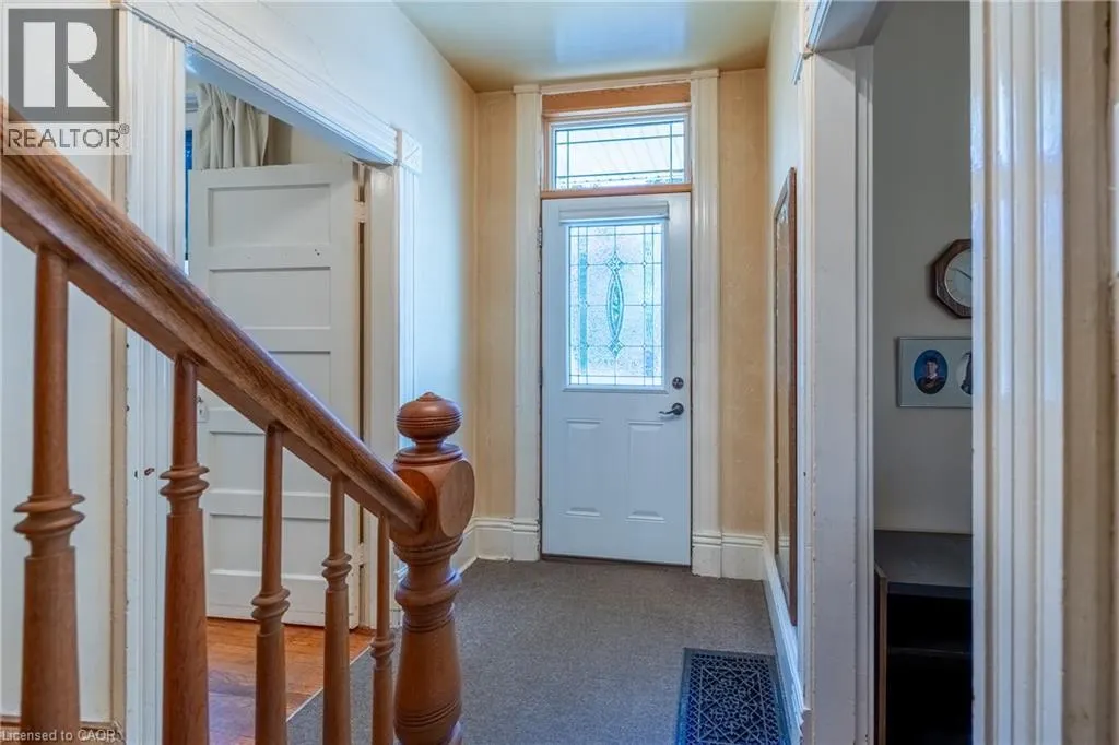 33 PALMERSTON Avenue