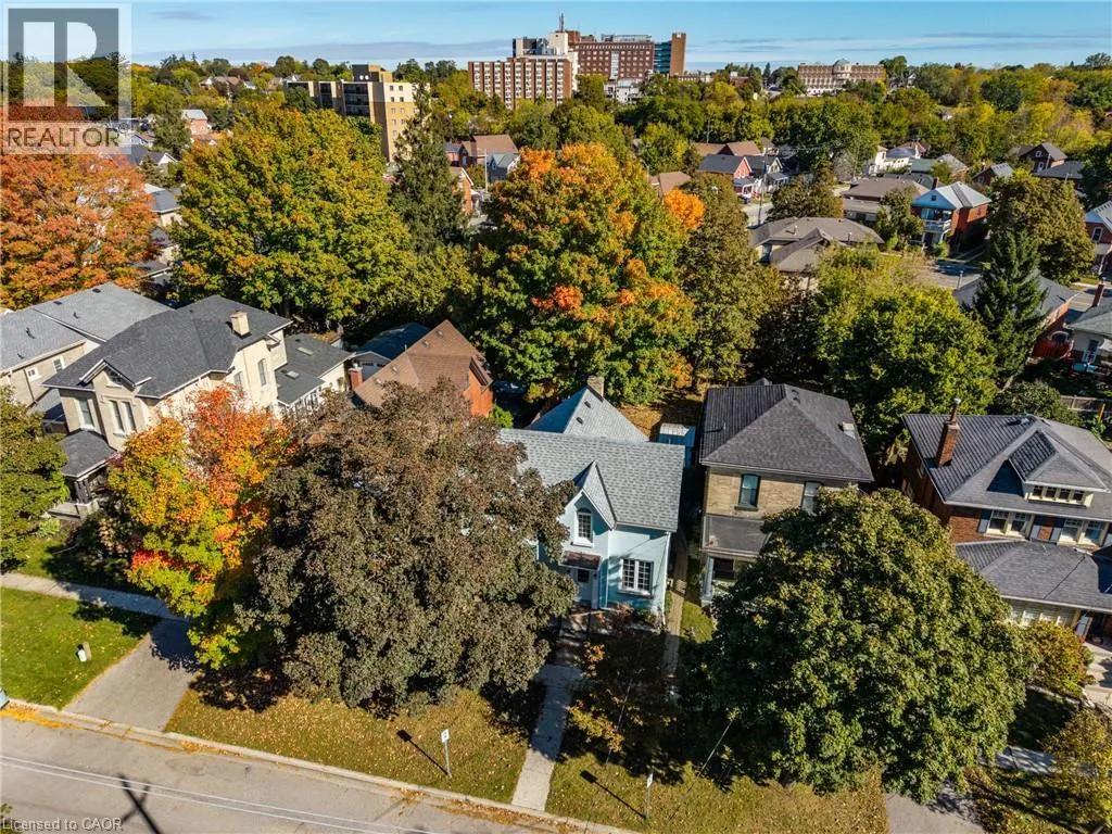 33 PALMERSTON Avenue