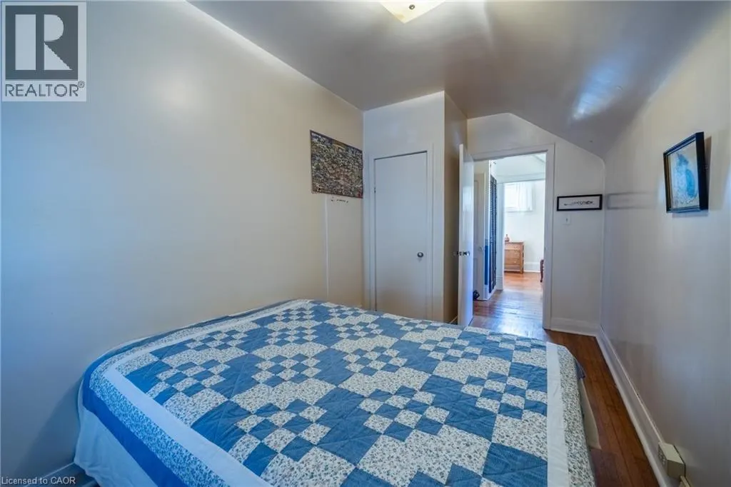33 PALMERSTON Avenue