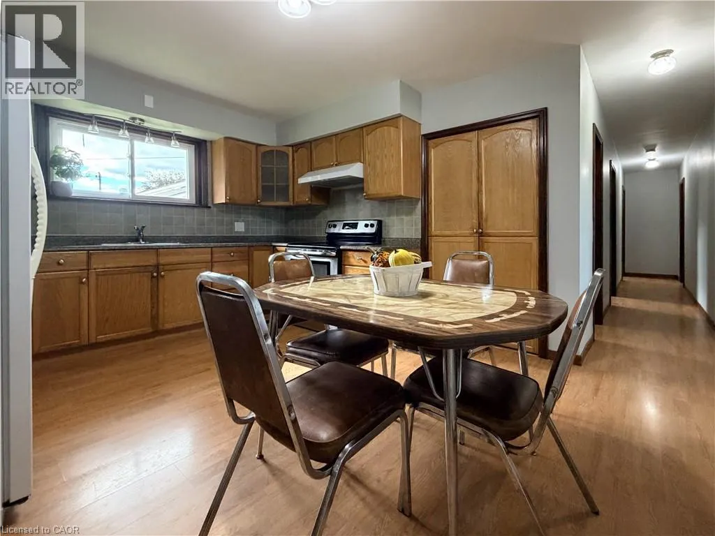 181 MONTCLAIR Crescent