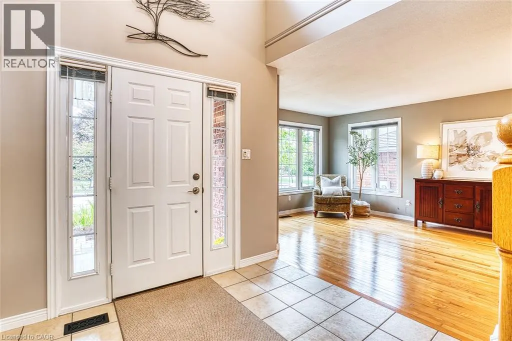 148 CAROLINIAN Lane