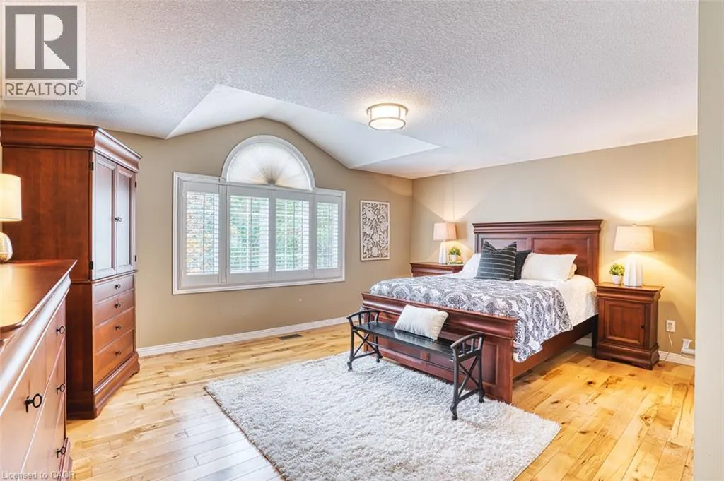 148 CAROLINIAN Lane