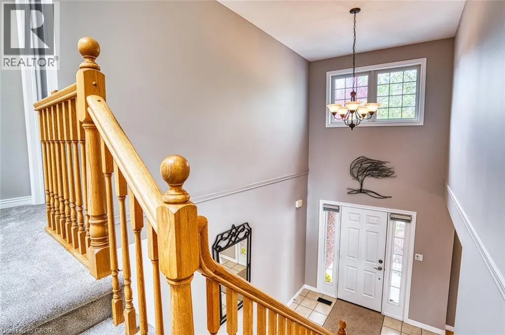148 CAROLINIAN Lane