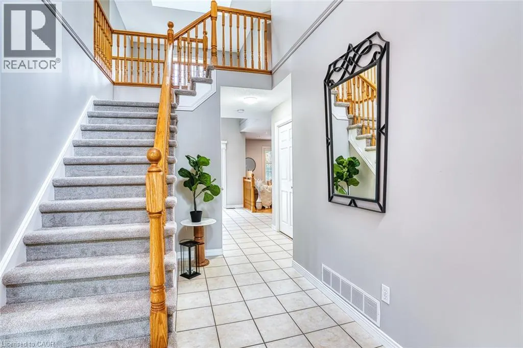 148 CAROLINIAN Lane